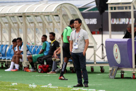 HLV Hữu Thắng: Đoàn Văn Hậu tỏa sáng, tôi không bất ngờ