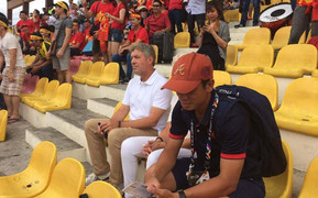 Bị bắt gặp trên khán đài, Giám đốc kỹ thuật VFF trả lời đầy bất ngờ