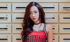 Băng Di khoe vóc dáng sexy đầy cá tính