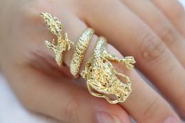 Giá vàng hôm nay 16/8: Tiếp tục giảm sâu, khó lòng phục hồi