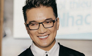 Đàm Vĩnh Hưng hát Bolero trên nền nhạc hiếu