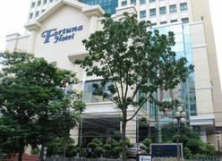 Mất 1 triệu đồng sau khi gửi xe máy tại khách sạn Fortuna: 'Tự tiện quy định xử phạt là bất hợp pháp'