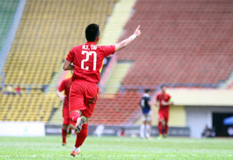 Hồ Tuấn Tài ăn mừng như anh họ Văn Quyến khi ghi bàn ở SEA Games