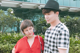 Nathan Lee cưng chiều em gái hết mực