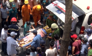 Đà Nẵng: Ba công nhân lắp biển quảng cáo bị điện giật bỏng nặng