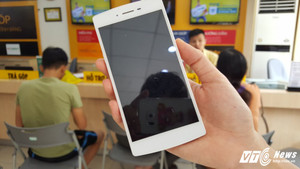 Bphone 2017 tiếp tục trễ hẹn với khách, liệu kịch bản cũ có lặp lại?