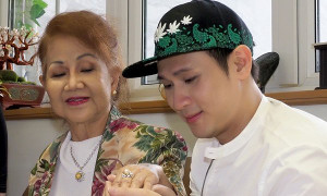 Nguyên Vũ ngày nào đi diễn về cũng bị mẹ mắng