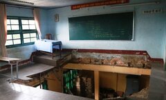Video: Hiện trường vụ sàn lớp học đổ sập, 10 học sinh chấn thương ở Lâm Đồng