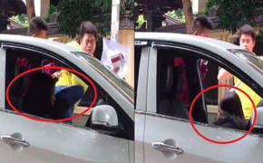 Nam thanh niên liên tiếp đạp vào người nữ tài xế trên phố Hà Nội