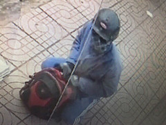 Dùng bom giả cướp ngân hàng ở Đồng Nai: Lời kể của nhân viên bị uy hiếp