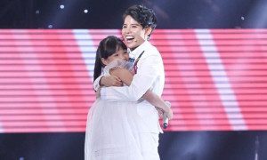 Vũ Cát Tường đánh trống đau cả tay chỉ để thuyết phục 'bản sao' Adele