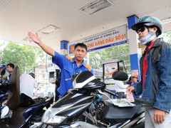 Nóng: Giá xăng lại tăng thêm 306 đồng/lít từ 15h chiều nay