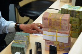 Lãi suất cho vay xuống 4%/năm, lãi suất huy động vẫn 'treo' 8,5%/năm