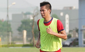 Sỹ Mạnh đuổi đánh thủ môn Văn Lâm: 'Bắt tay nhận lỗi xong là xong'