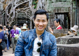 Nguyên Khang đi du lịch 'bụi' Campuchia với 250 USD