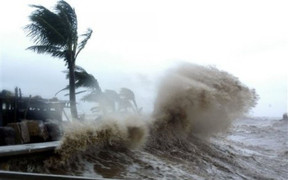 Trực tiếp: Cập nhật diễn biến mới nhất cơn bão số 10