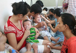 Bão số 10 đổ bộ: Vừa tránh bão, bạn phải tránh cả những bệnh này lây lan