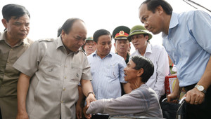Thủ tướng: 'Không để còn cảnh tiêu điều những nơi bão đi qua'