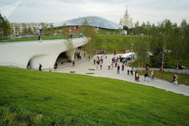 Cảnh quan ngoạn mục của công viên mới mở ở Matxcơva