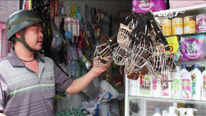 Rọ mõm cho chó bán đắt như 'tôm tươi' sau quy định xử phạt mới