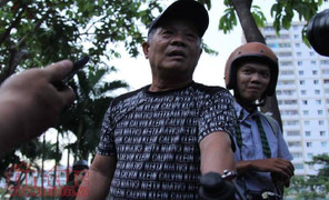 Bị phạt 2 triệu đồng vì tiểu bậy, người đàn ông mếu máo xin ông Đoàn Ngọc Hải bỏ qua