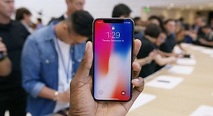 Lộ chi phí sản xuất iPhone X, nhiều người dùng thất vọng
