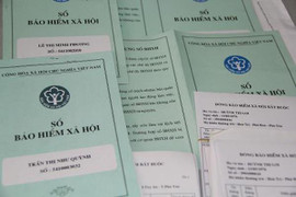 Bảo hiểm Xã hội Việt Nam bàn giao 4,7 triệu sổ bảo hiểm cho người lao động