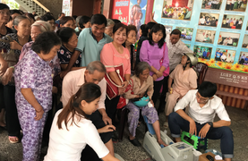 Vinamilk đồng hành chăm sóc sức khỏe cho gần 2000 người cao tuổi