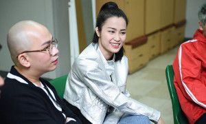 Vừa có mặt tại Hàn Quốc, Đông Nhi tập luyện hăng say cho Asia Song Festival