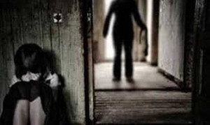 Cho bé gái 5.000 đồng, 'yêu râu xanh' dặn không được tiết lộ 'bí mật động trời'