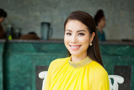 Hoa hậu Phạm Hương: 'Mẹ hỏi tôi có phải đồng tính không?'