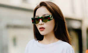 Hoa hậu Kỳ Duyên diện nguyên ‘cây’ hàng hiệu dạo phố Paris