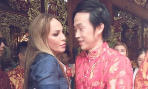 Thanh Hà tái ngộ Hoài Linh, Phương Thanh thành kính trước bàn thờ Tổ nghiệp