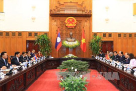 Thủ tướng Lào thăm chính thức Việt Nam