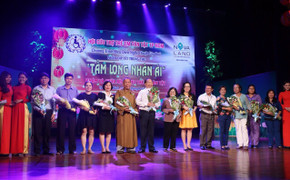 Ngàn yêu thương và quà tặng đến trẻ em dịp Tết Trung thu