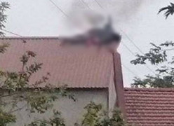 Leo lên mái nhà sửa điện, người đàn ông thiệt mạng