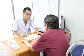 Khám sàng lọc và phát hiện sớm một số bệnh ung thư miễn phí tại Bệnh viện đa khoa tỉnh Phú Thọ