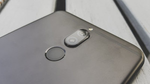 Siêu phẩm Huawei Nova 2i sở hữu 4 camera khiến thị trường smarphone chao đảo