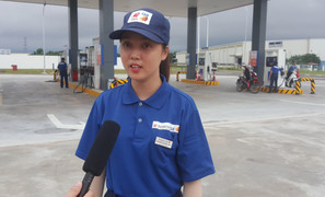 Khách hàng đi 30 km chỉ để được đổ xăng ở cây xăng Nhật Bản