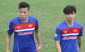 Quế Ngọc Hải trêu Công Phượng: Rê như Messi mà sút như Welbeck