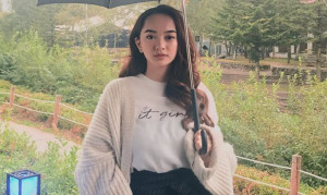 Kaity Nguyễn ‘Em chưa 18’ được mời dẫn chương trình ở Hàn Quốc