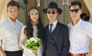 Hé lộ hình ảnh lễ ăn hỏi của Trần Tú 'Người phán xử' và vợ xinh như hot girl