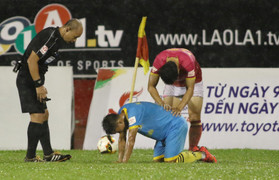 Trận đấu kỳ thú nhất vòng 21 V-League 2017