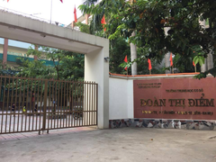 Hà Nội: Học sinh lớp 8 ngã từ tầng 2 xuống đất