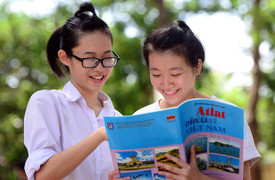 Bộ Giáo dục đính chính công văn 'cấm dạy nội dung ngoài sách giáo khoa'