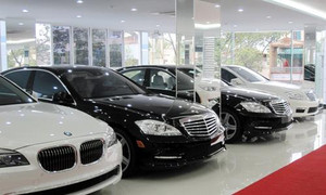 Lệ phí trước bạ ô tô đánh mạnh dòng siêu xe nhập khẩu