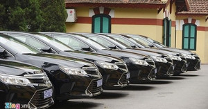 Bộ Tài chính 'nhắc' Bộ Xây dựng về sắp xếp xe công