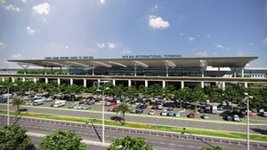 Làm rõ việc chiếu sáng cường độ cao ảnh hưởng đến an toàn bay tại Nội Bài