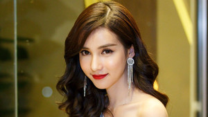 Thiên thần chuyển giới Thái Lan: 'Mong có người đàn ông chấp nhận tôi'