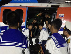 Điều trực thăng ra đảo Trường Sa cứu ngư dân trong đêm